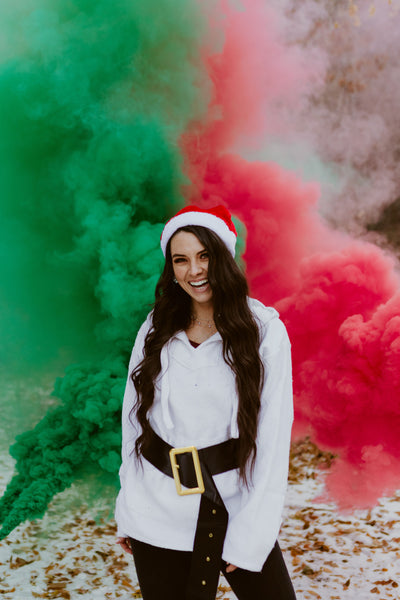 Christmas Photoshoot Ideas With Smoke Bombs